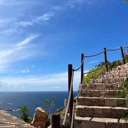 Paradise View 别墅 *